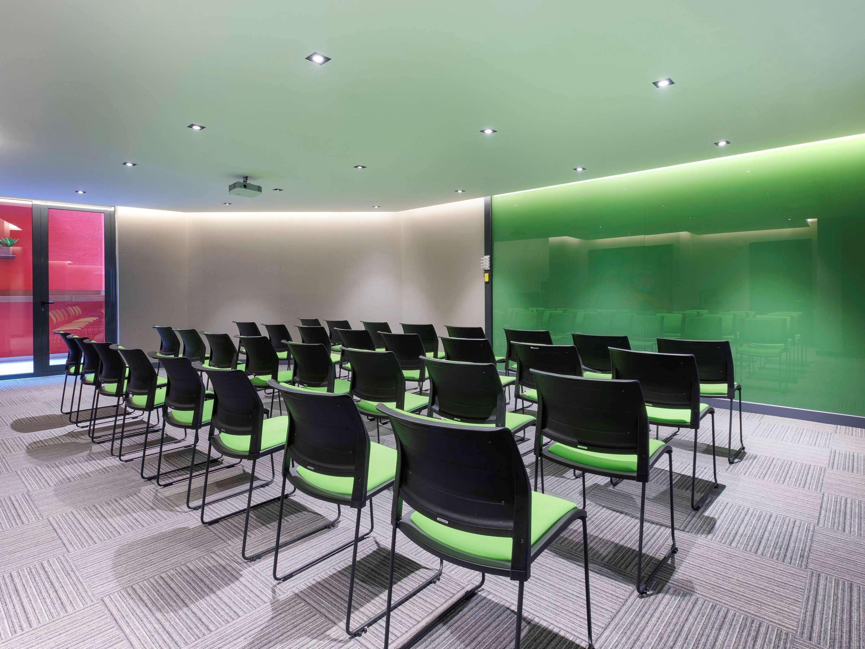 Hotel Ibis Styles Istanbul Atasehir Esterno foto