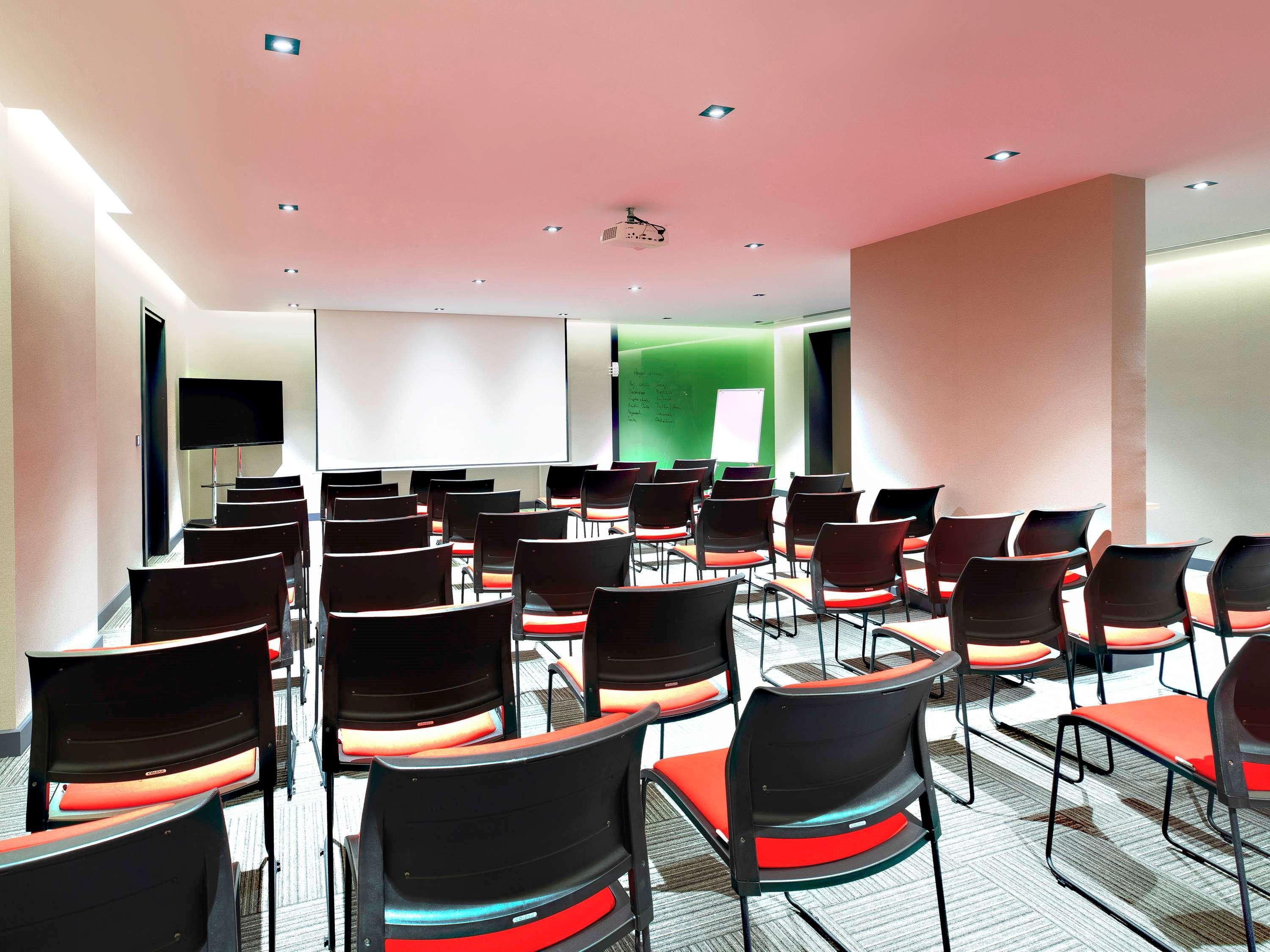 Hotel Ibis Styles Istanbul Atasehir Esterno foto