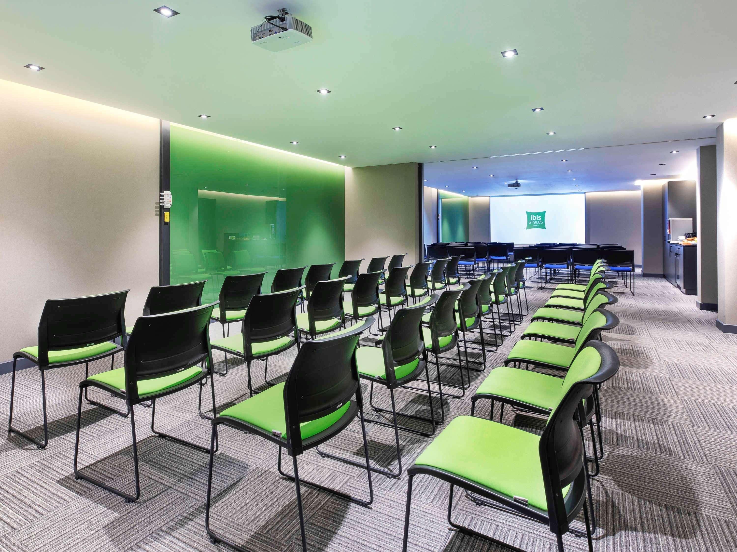 Hotel Ibis Styles Istanbul Atasehir Esterno foto